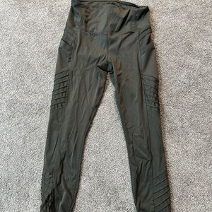 High-Waisted Green Leggings